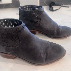 Dolce Vita girls ankle boots